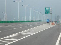 道路公路交通警告标志牌的含意和归类有哪些？