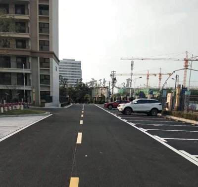 小区停车位划线,小区停车位划线多少钱一米?