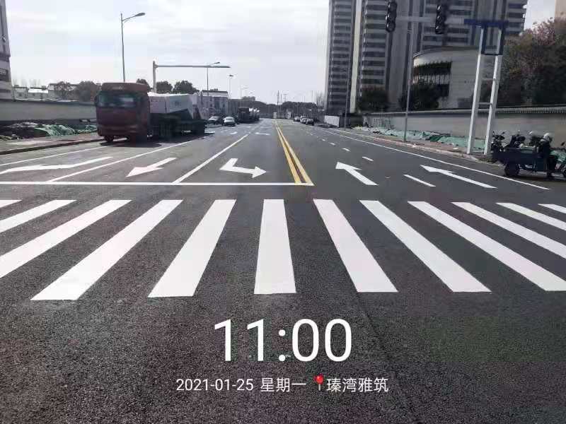 道路划线热熔标线施工方案，道路标线停车位施工方案