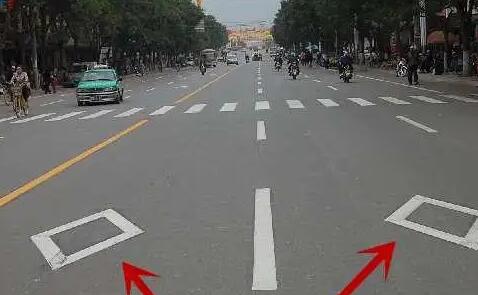 道路划线，车位划线，停车位划线